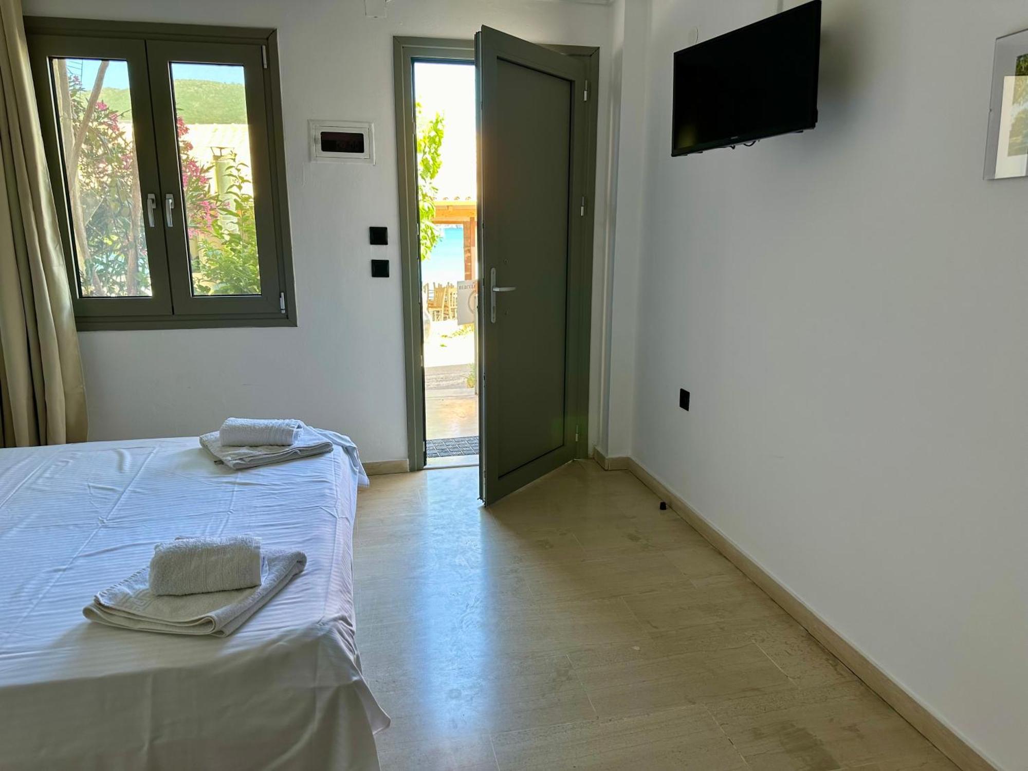 Hercules Studio Vasiliki  Luaran gambar